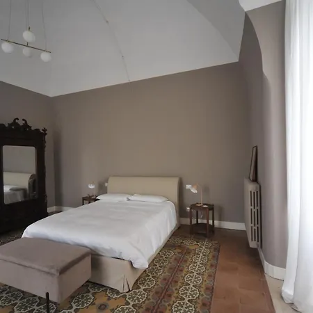 Palazzo Ietri Corso Vittorio Emanuele 3*